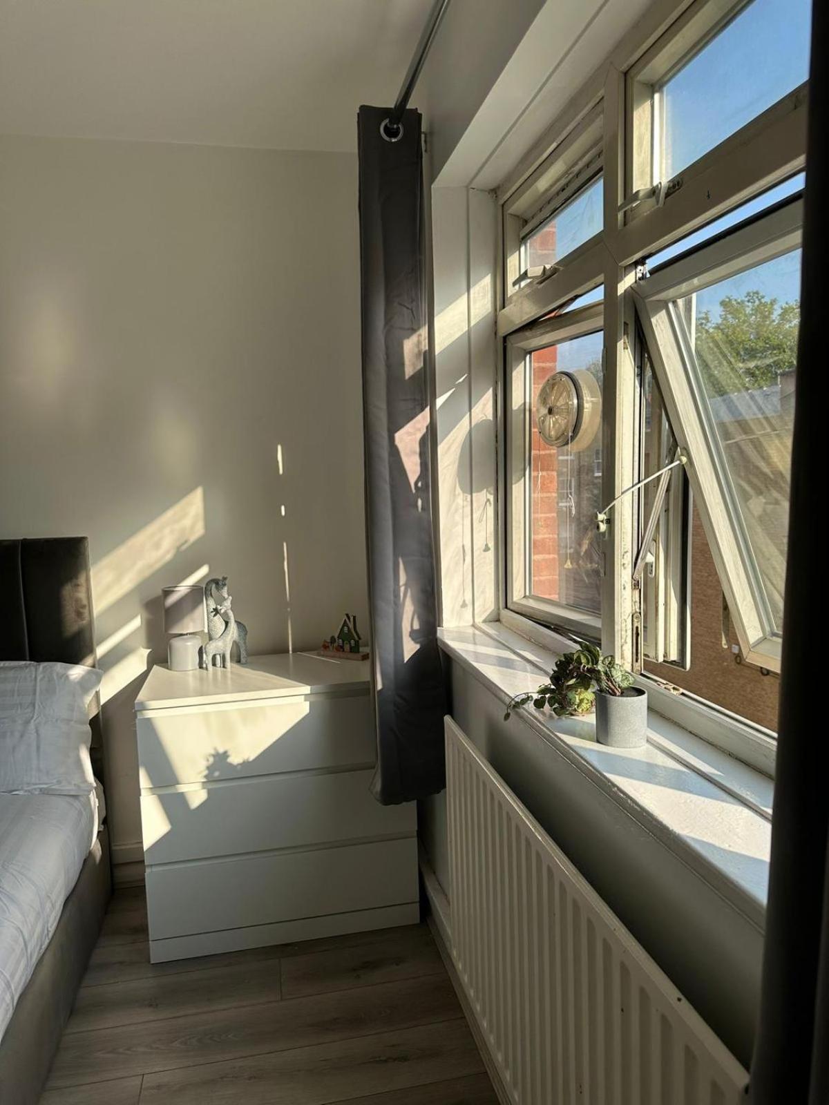 Stunning 3bedroom Flat In Bethnal Green- 3mins Away From Underground Station Appartement