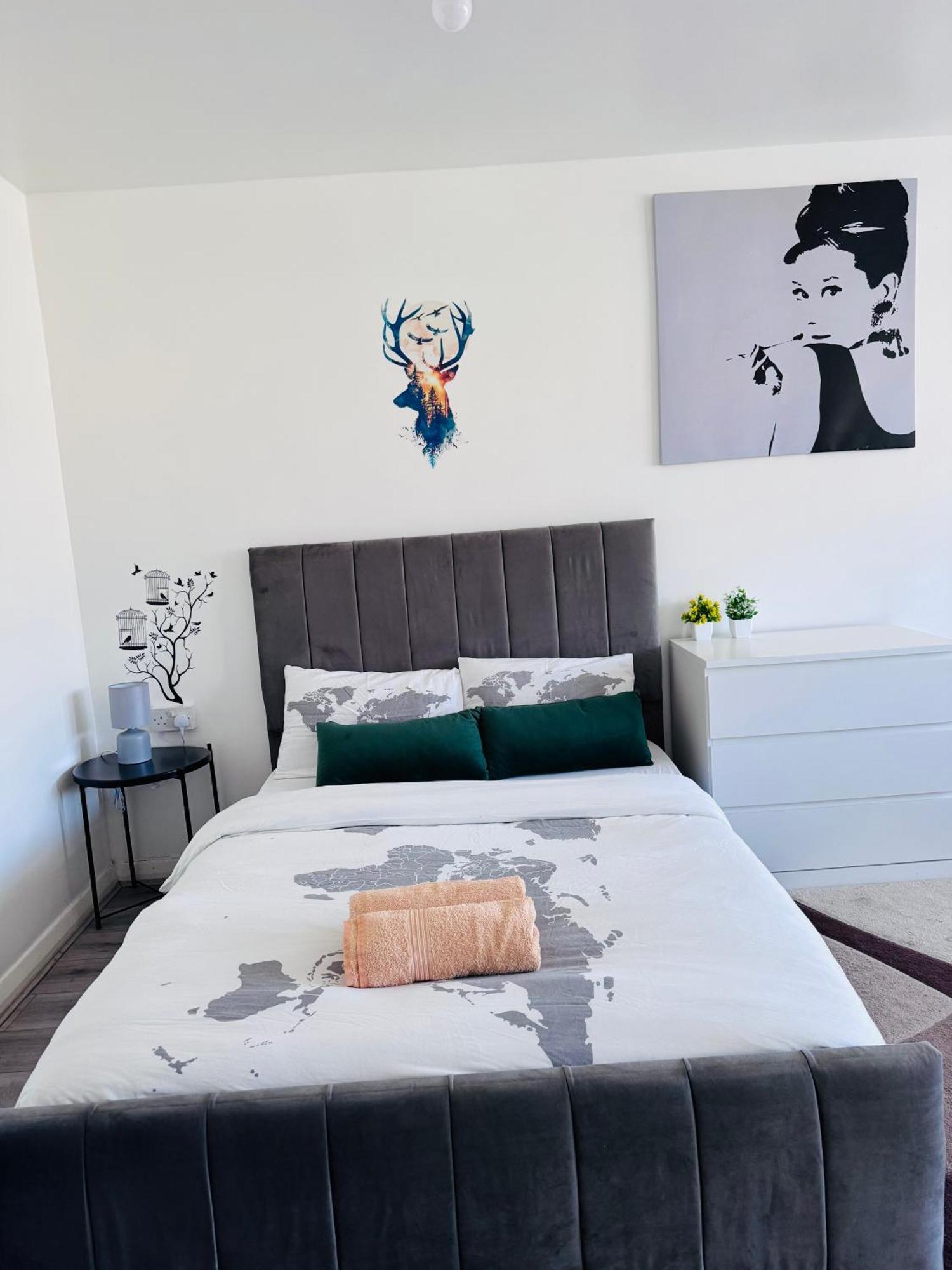 Stunning 3bedroom Flat In Bethnal Green- 3mins Away From Underground Station *